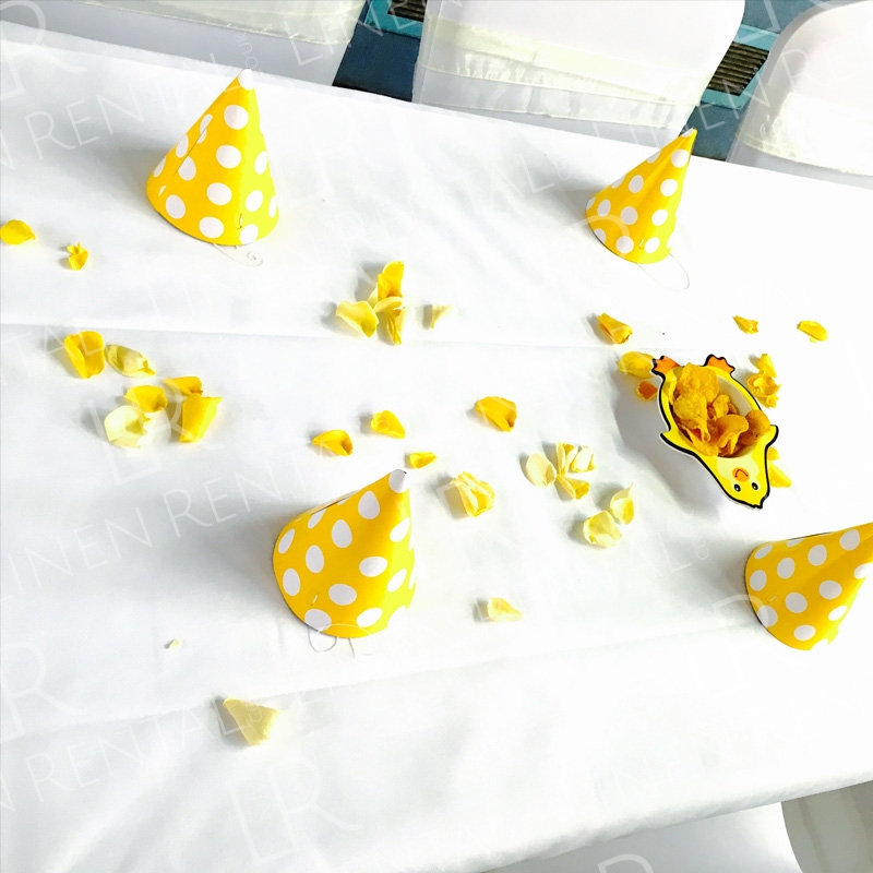 70 x 144 Inch White Tablecloth